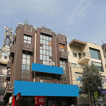 Oyo Flagship Hotel F Five Nuova Delhi Esterno foto
