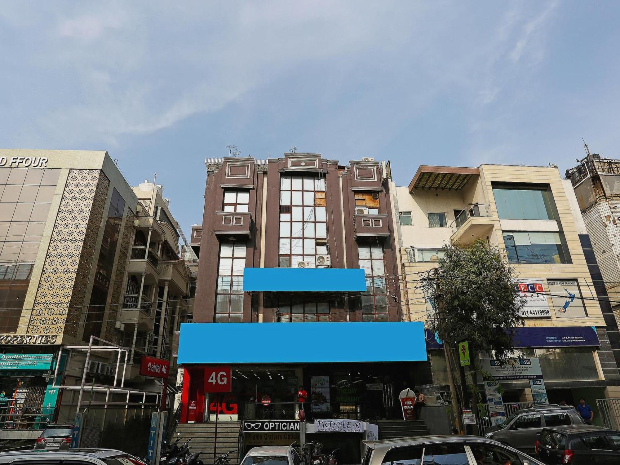 Oyo Flagship Hotel F Five Nuova Delhi Esterno foto