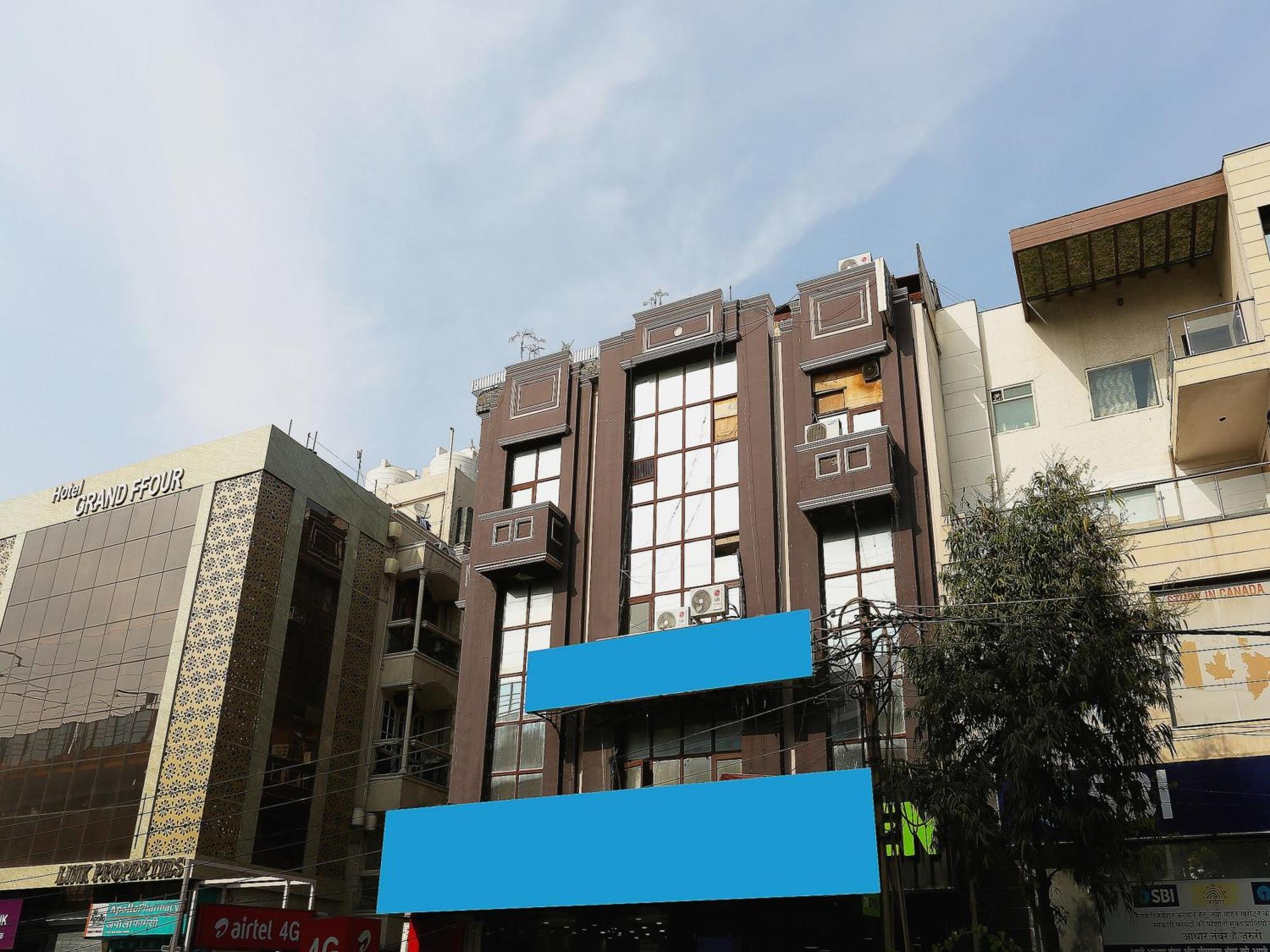 Oyo Flagship Hotel F Five Nuova Delhi Esterno foto